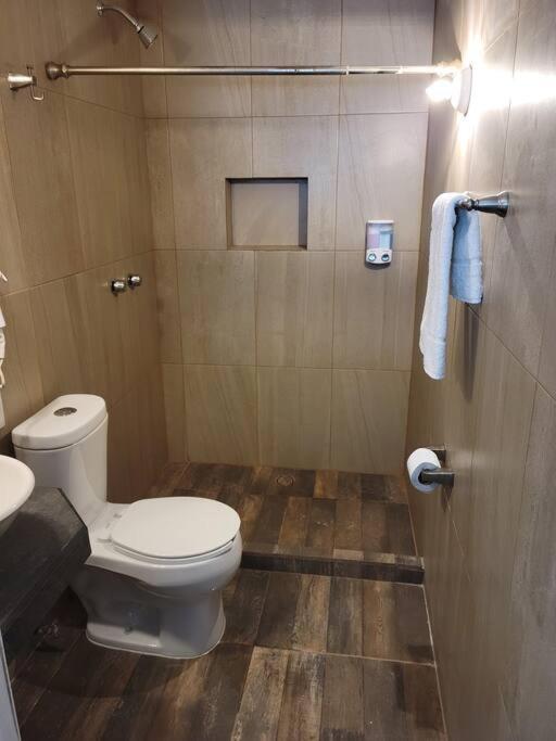 Departamento Privado7, 2 Camas Matri, Parking, Cocina Equipada, Wifi 65 Mb, 2 Climas,Centrico,Tv Smart Apartman Ciudad Valles Kültér fotó